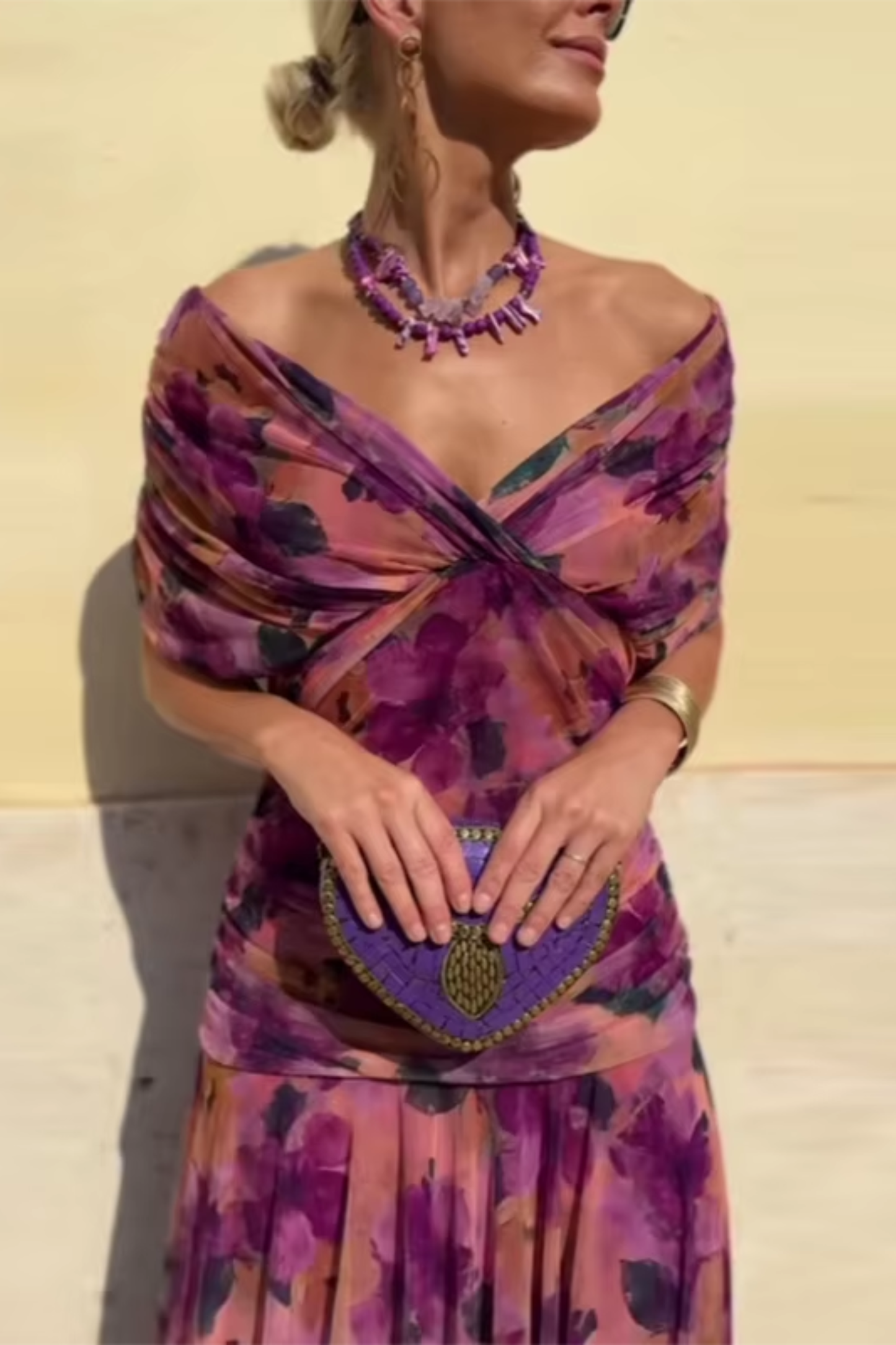 VERO - ELEGANTE VESTITO DA CERIMONIA CON SCOLLO A V