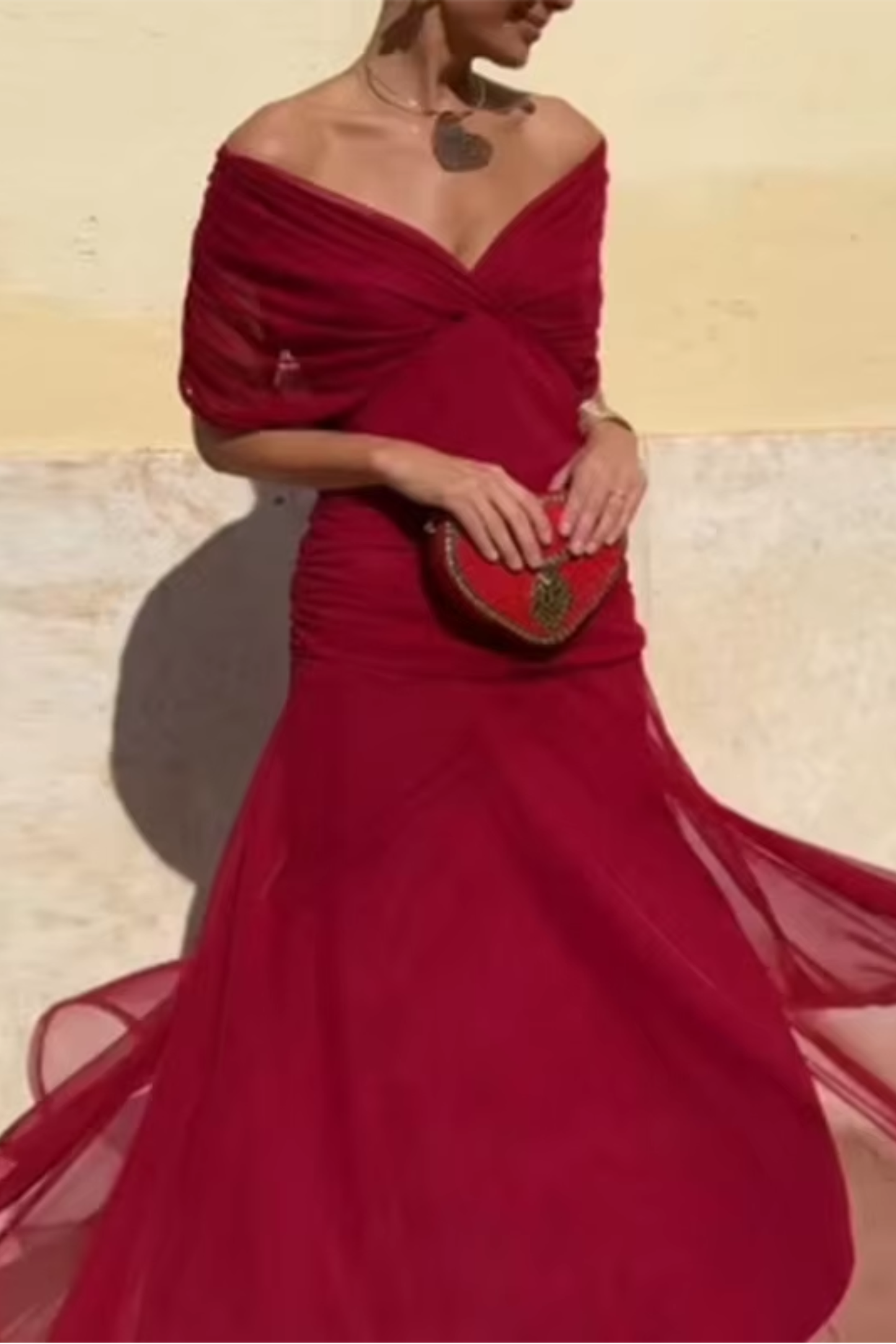 VERO - ELEGANTE VESTITO DA CERIMONIA CON SCOLLO A V